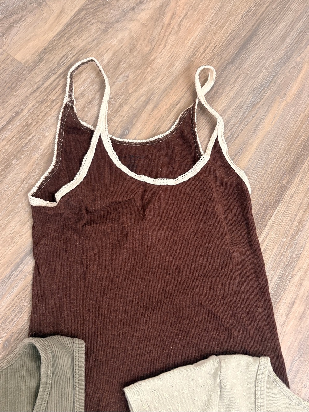 Brandy Melville Top Bundle - Picture 4 of 4